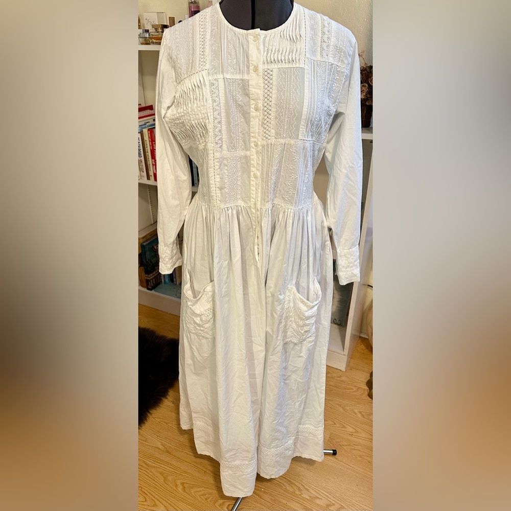 Flawless 90’s Dressed In White All Cotton Prairie Dress Sz M Cottagecore Demure